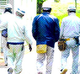 現場に行き確認